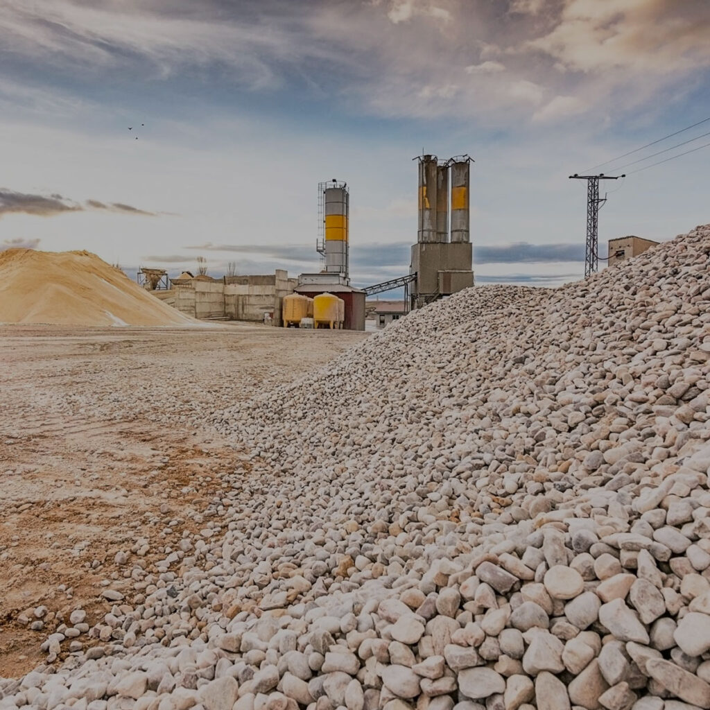 Fornitura, montaggi e manutenzione impianti di betonaggio asciutti e con mixer